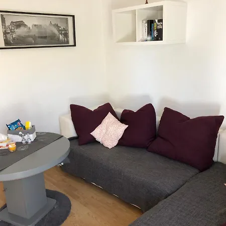 2 Zimmer Wohnung Mit Balkon - Naehe Messe Haar  Exterior photo